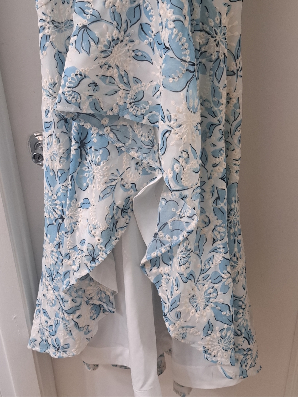 Badgley Mischka Blue&White Floral Eyelet Hi Low Maxi Dress . Sz6 LNWOT - Picture 7 of 12